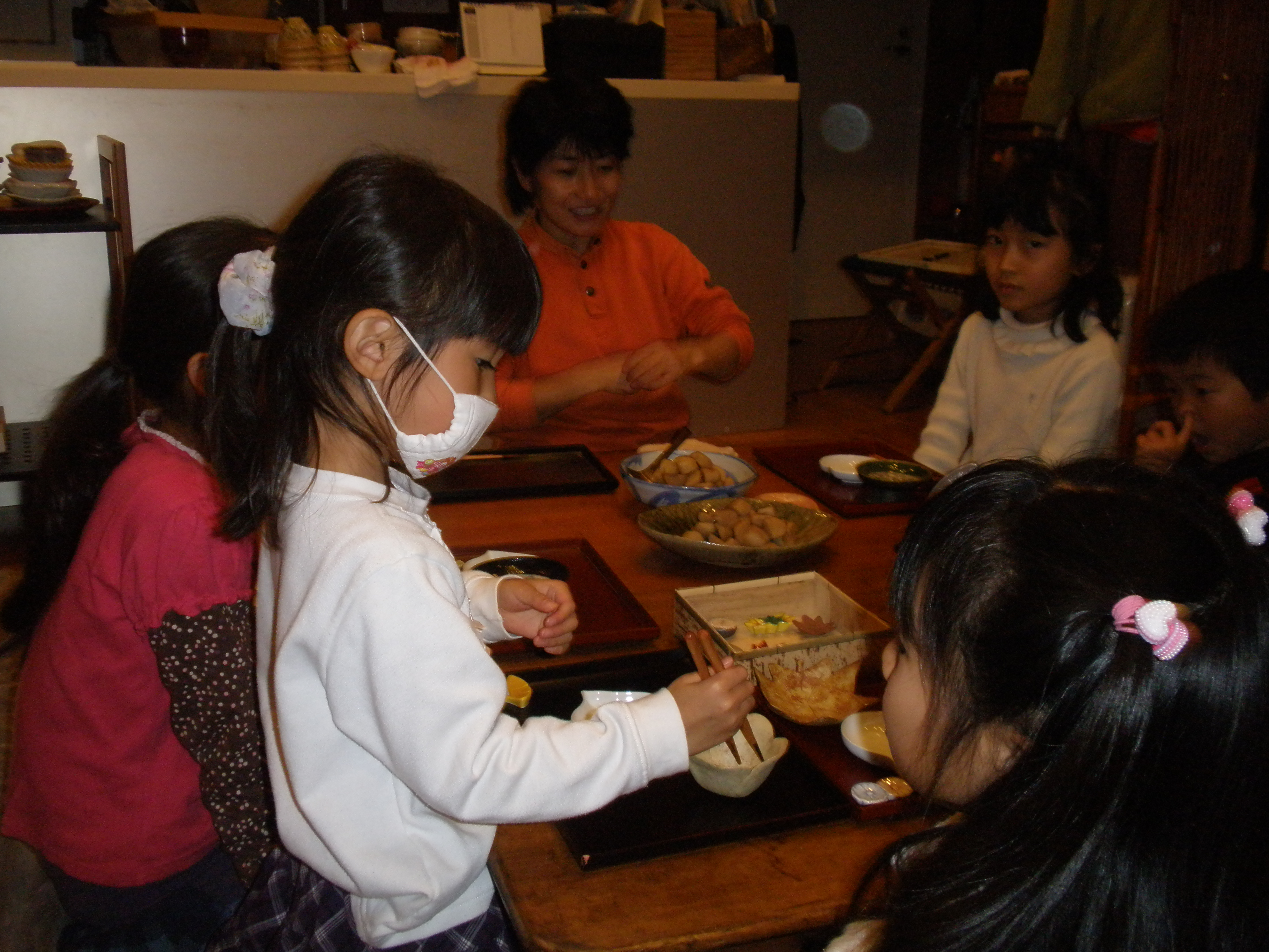 『子供のための和食器とお箸のお話①と、煮物の味くらべ』