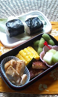 夏休み・暑中見舞の頃の幼稚園児のための和風弁当