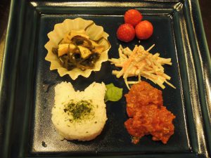 清明の頃の小学生のための和風弁当・番外編ランチプレート