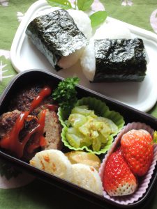 給食始まりの頃の小学生・学童のための和風弁当